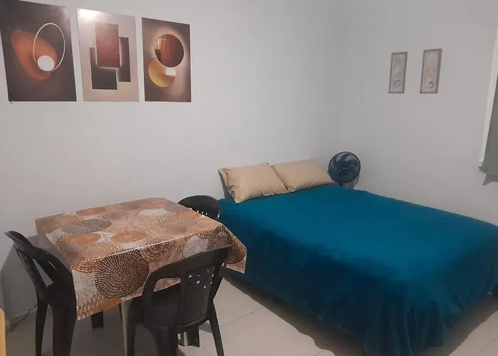 Kitnet 4 Guaruja