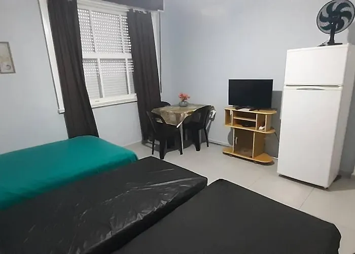 Kitnet 4 Guaruja