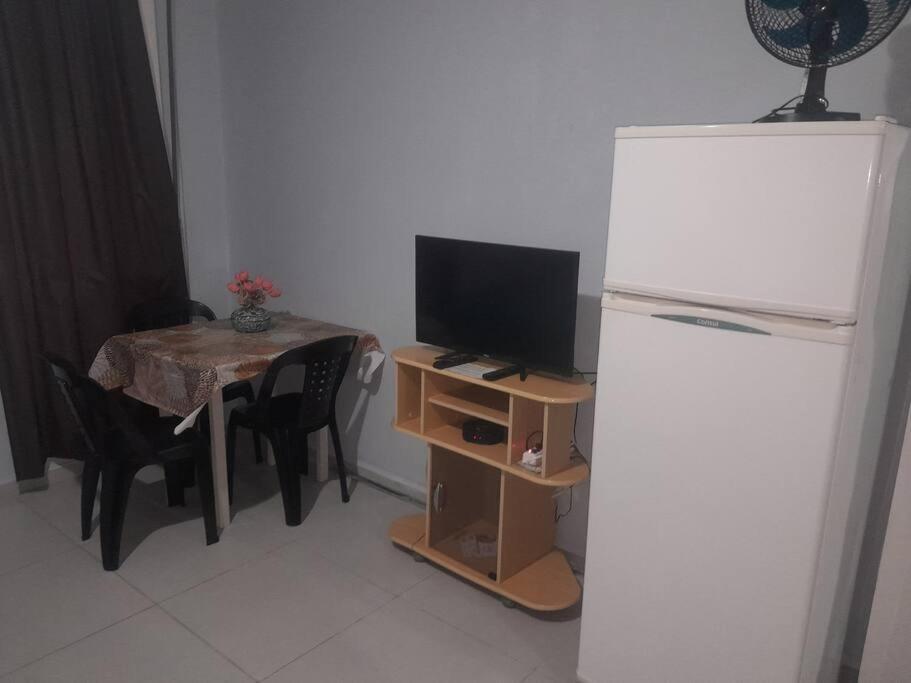 Kitnet 4 * Guaruja