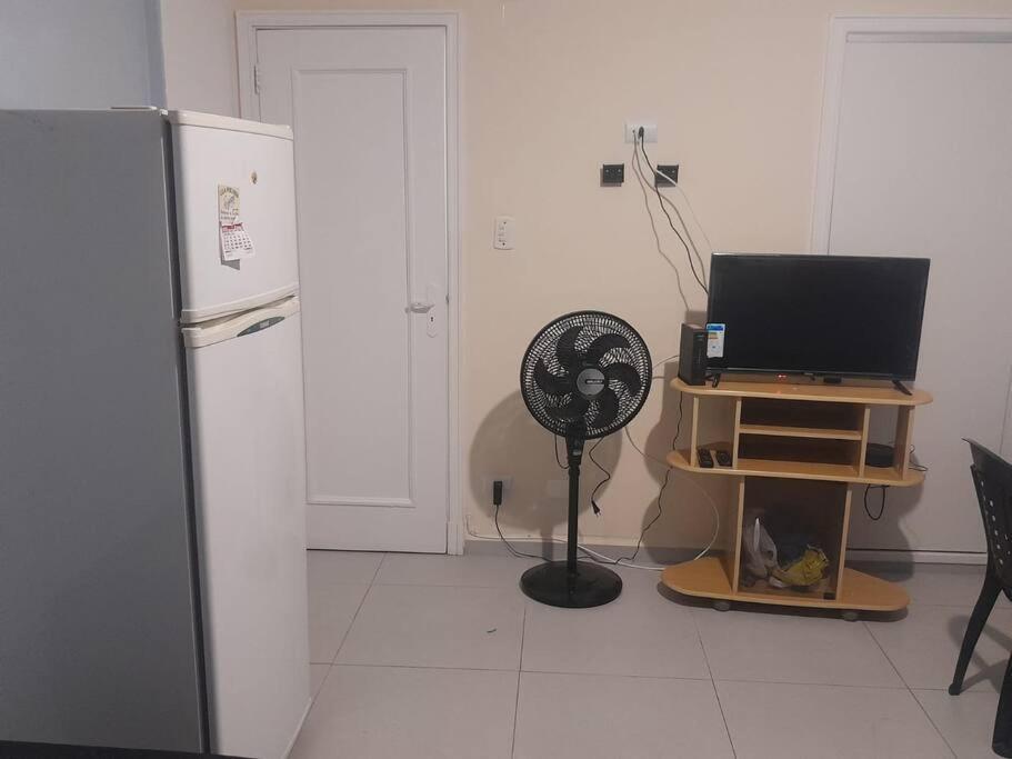 Kitnet 4 Apartment *